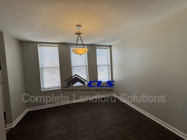 Photo - 1400 Wabash Ave Unit Myers Building Apartments