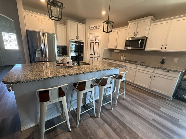 Photo - BEAUTIFUL 4-bedroom 2-bathroom home!