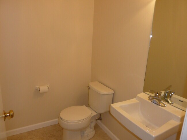14 Larkspur Ln