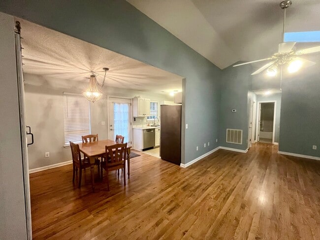 Photo - 126 Blueberry Ln