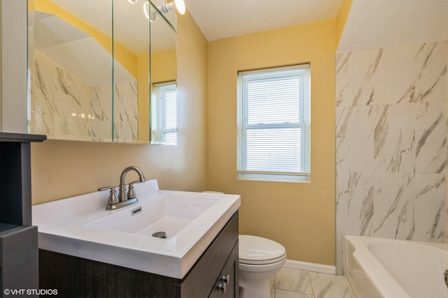 Photo - 1906 W 80th St Unit 1W