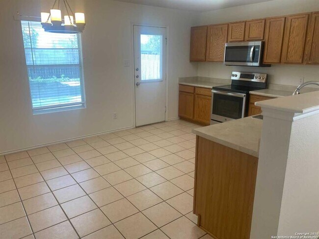 Photo - 3518 Ironwood Falls