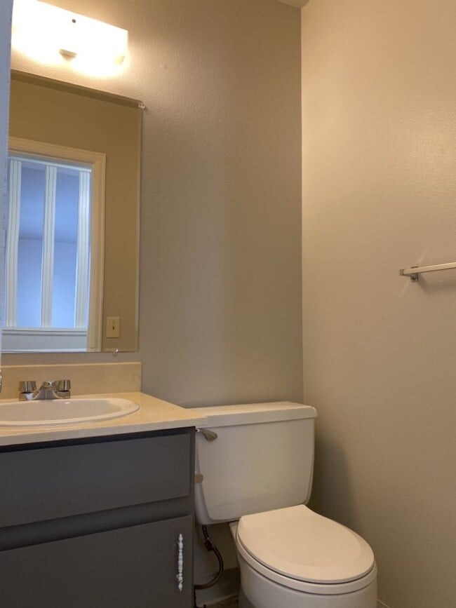 Photo - Cozy 3 Bed/1.5 Bath Duplex with Fenced Yard and 1 Car Garage