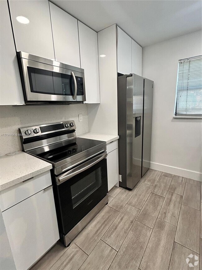 Building Photo - 1220 NW 122nd Ter Rental
