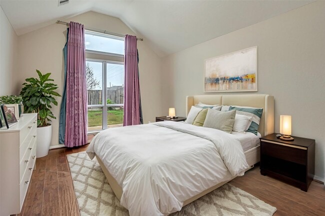 Photo - 17602 Stamford Oaks Dr