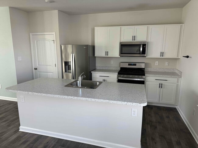 Photo - 81 Pepperwood Dr