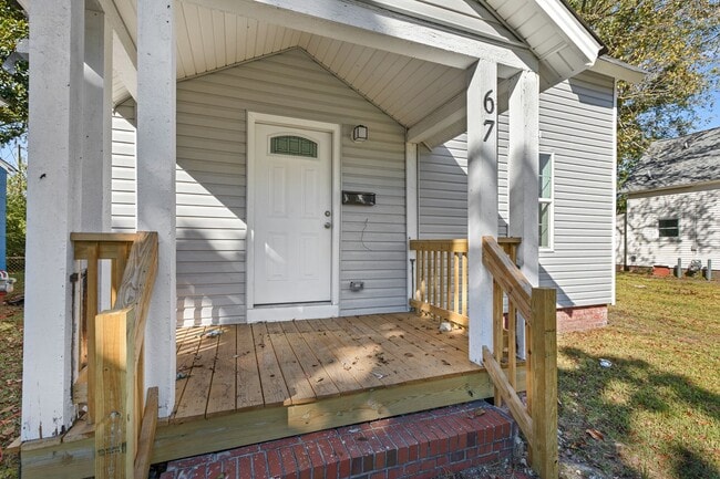 Photo - Spacious 4-Bedroom Home with Modern Upgrades Throughout