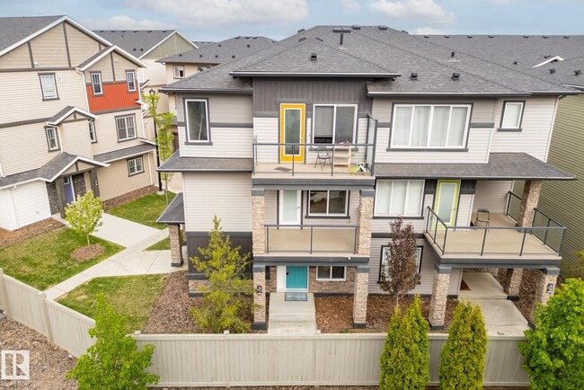 Building Photo - 1530 Tamarack Blvd NW