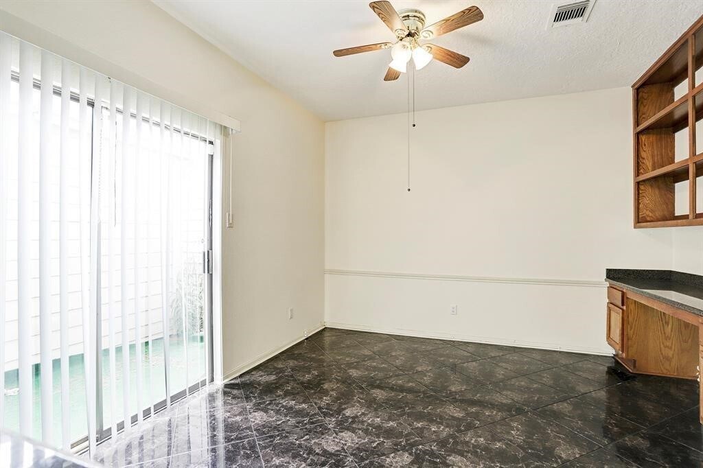 Photo - 800 Country Pl Dr Unit 303