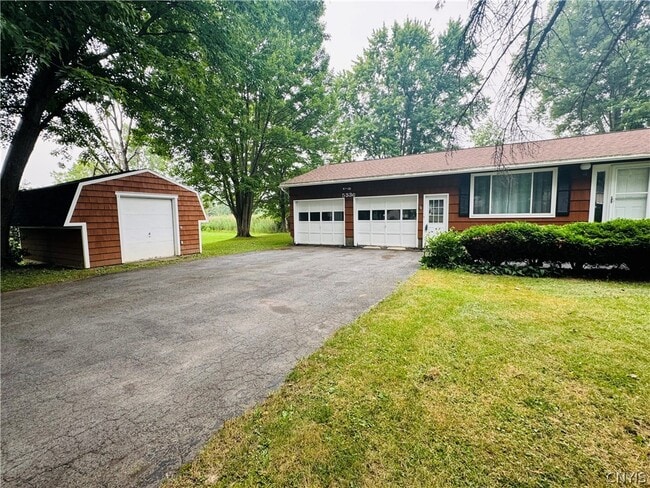 Photo - 5336 Caughdenoy Rd