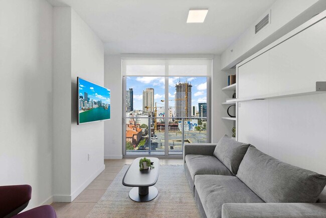 Photo - 227 NE 2nd St Unidad FL15-ID1022592P