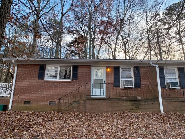 Building Photo - 220 Vickery Dr