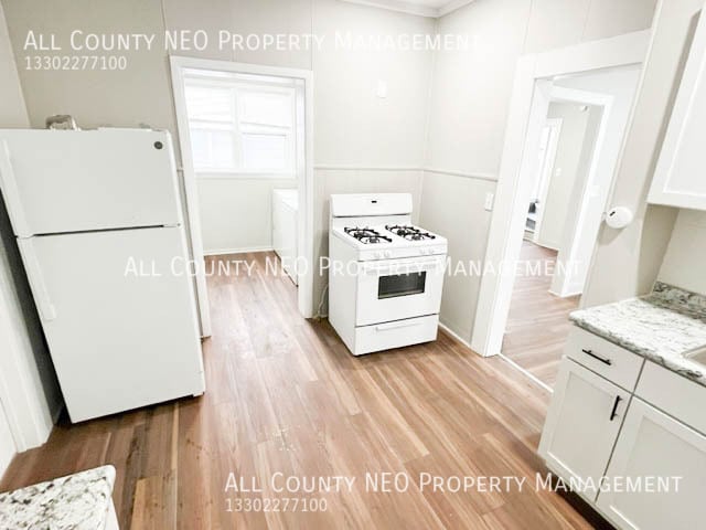 Photo - 3500 W 135th St