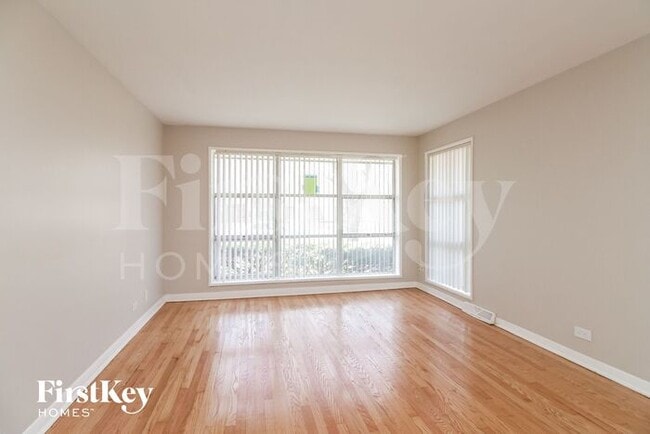 Photo - 14621 Dorchester Ave