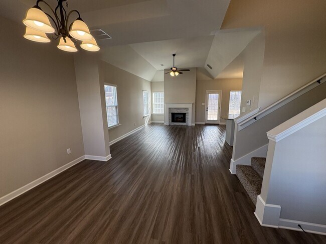 Photo - 2113 Metcalf Wy