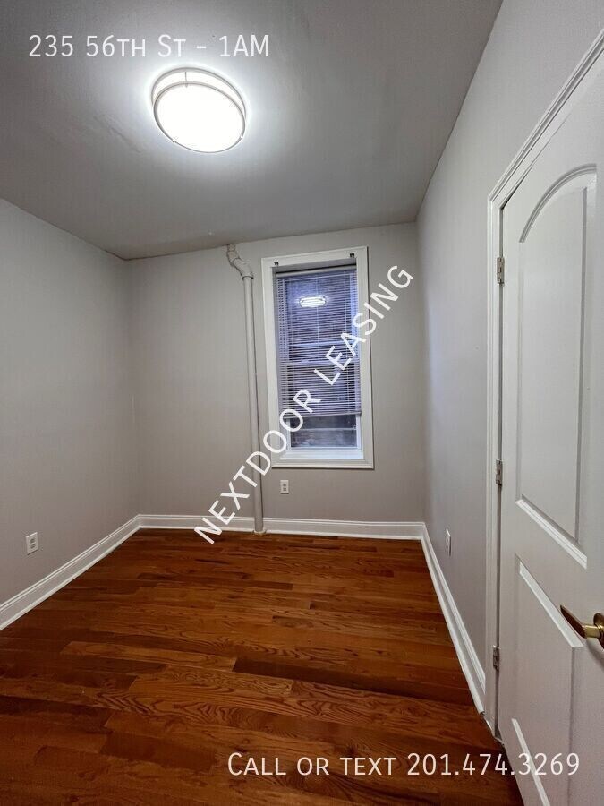 Photo - 235 56th St Apartamento Unidad 1AM