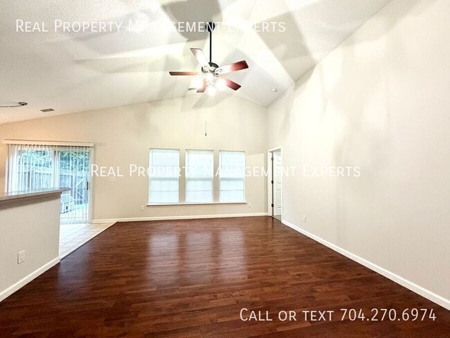 Photo - 112 Bosburg Dr