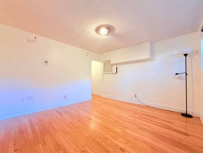 Photo - 1408 Commonwealth Ave Unit 2