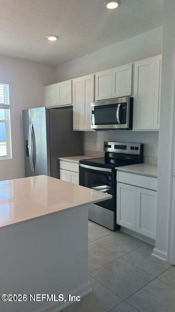 Photo - 235 Sage Br St