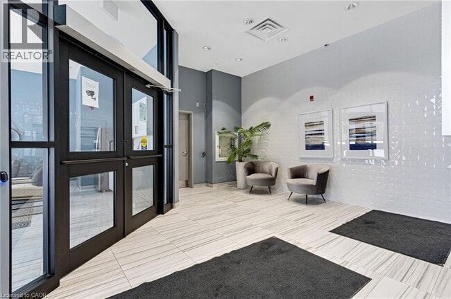 Photo - 195 Commonwealth St Unité 105