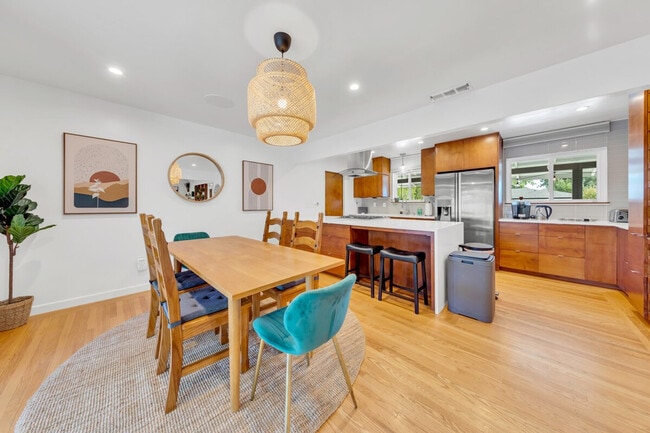 Photo - 6836 S Land Park Dr Unidad SI ID1473530P