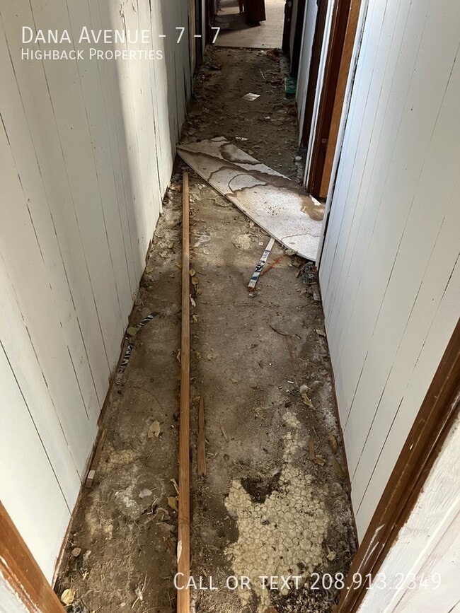 Photo - Dana Avenue - 7-7