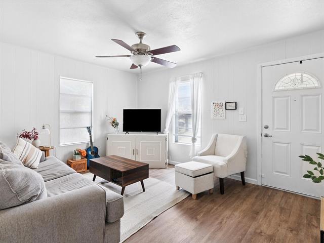 Photo - 3012 Gene Ln