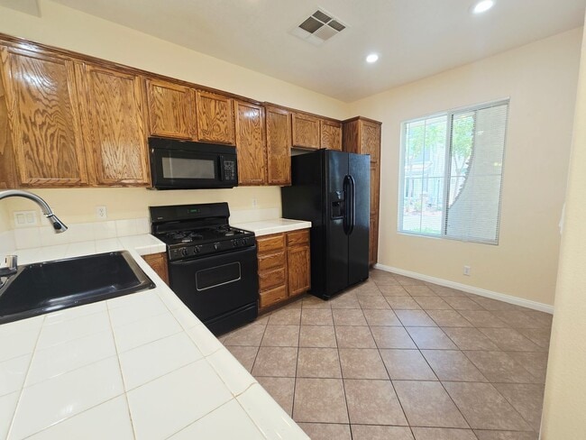 Photo - CHARMING 2 BED/ 2 BATH HOME WITH LOFT LOCATED IN LAMPLIGHT GARDENS!