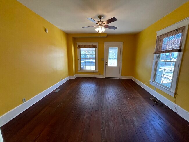 Photo - 235 N Oxford St