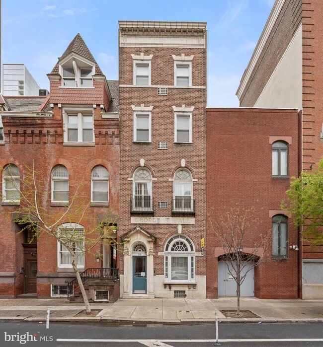 Building Photo - 238 S 13th St Unit GRDN