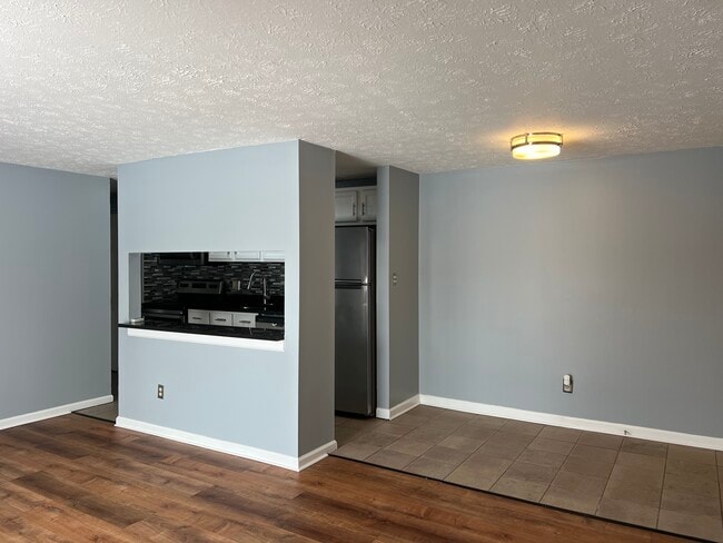 Photo - 24325 Detroit Rd