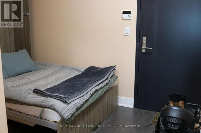 Photo - 955 Bay St. Unit 402