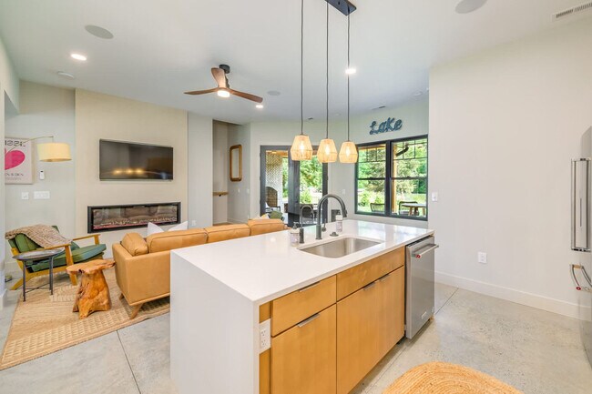 336 Bridgewater Ln Unit SI ID1579117P