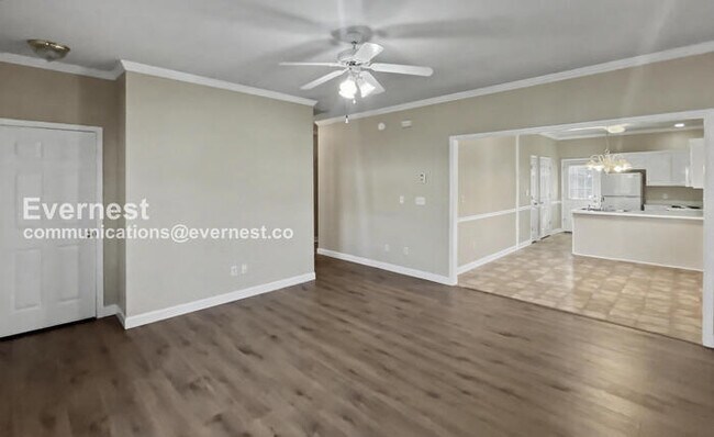 Photo - 505 Spears Ave