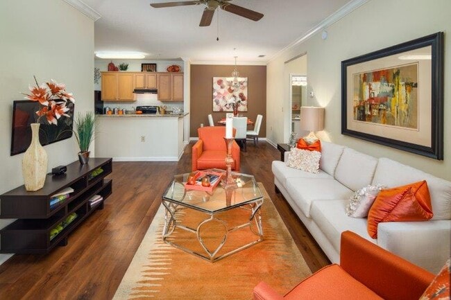 Living Room - The Lakes at Brandon West