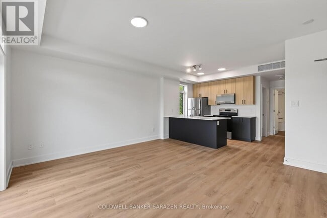 Photo - 157 Holland Ave