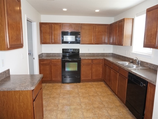 Photo - 306 Azalea Dr