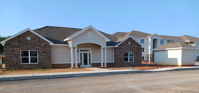 Building Photo - Sumner Pointe Rental