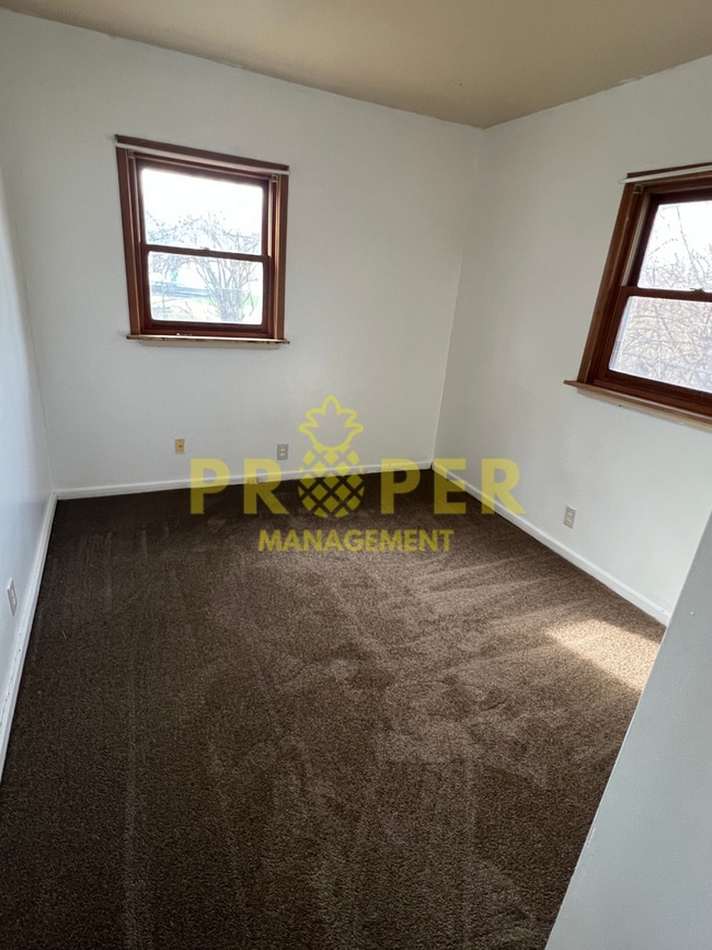 1065 Walton Ave