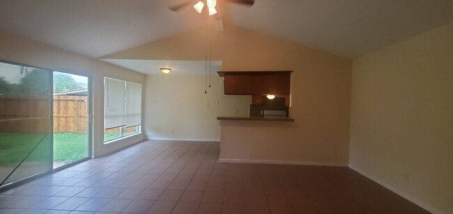 Photo - Charming 3 bed/2 bath home for rent in the Old River Manor subdivision in Channelview,