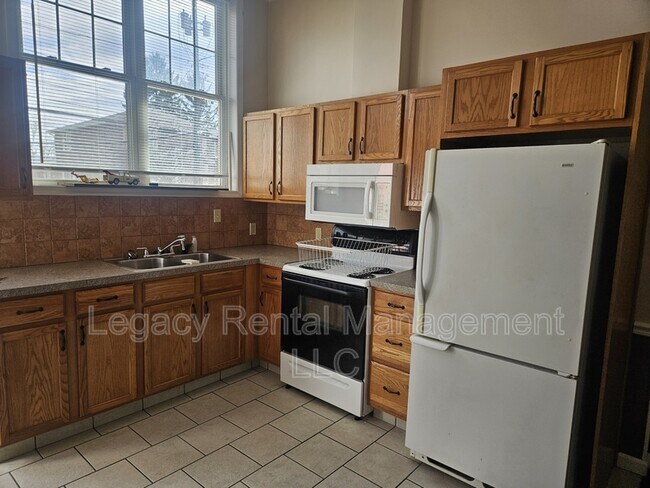 Photo - 283 E Main St Unit 2