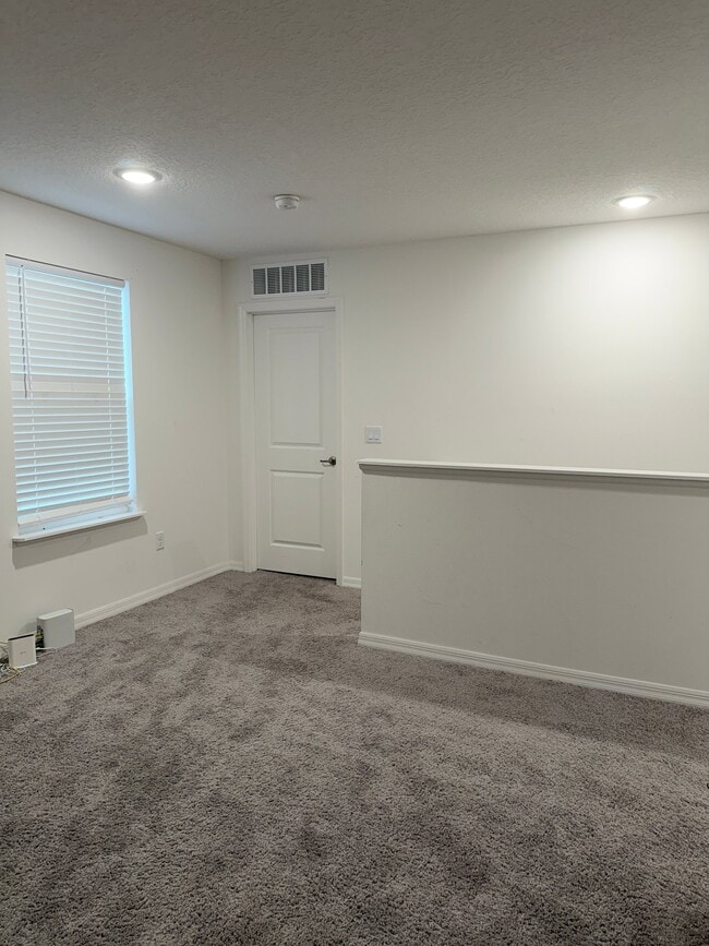 Photo - 1557 SW Dycus Ave