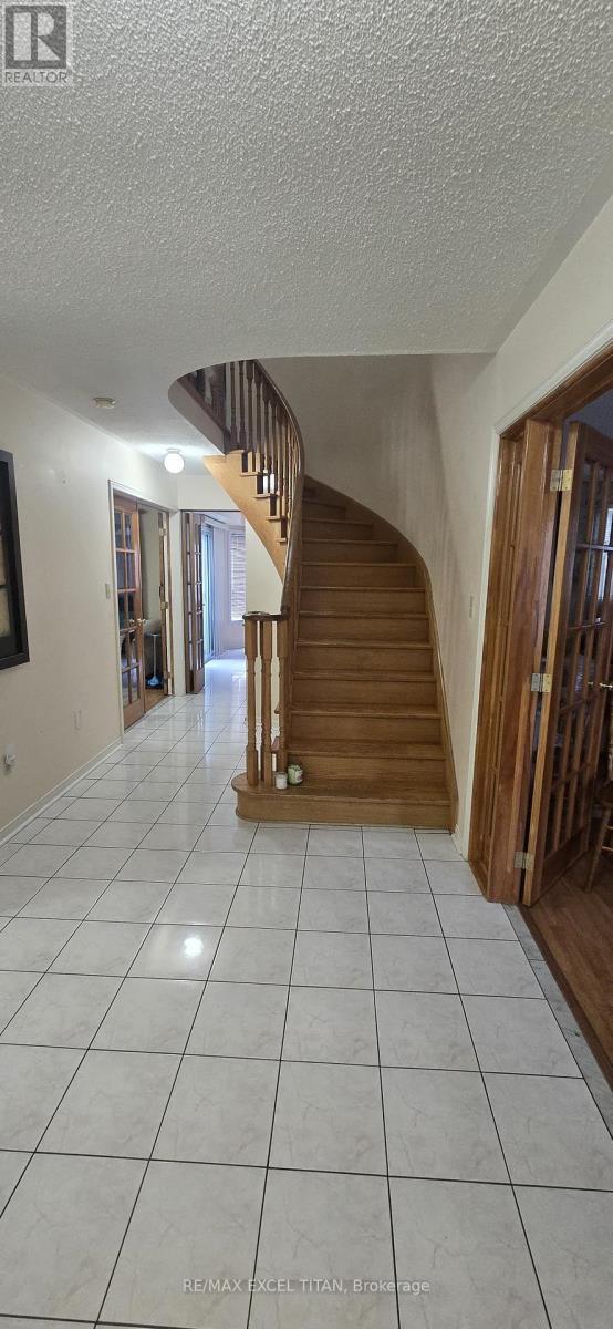 Photo - 43 Arborview Crescent