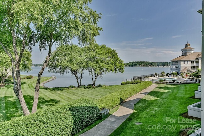 Building Photo - 18557 Vineyard Point Ln Unit 47 Rental