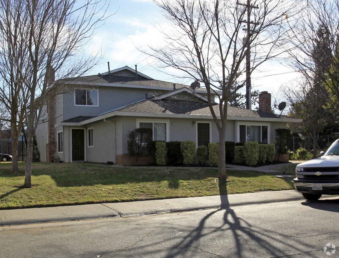 Photo - 4110 34th Ave