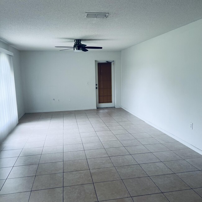 Photo - 6136 NW Gaylord Terrace