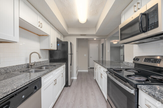 Interior Photo - Park on Clairmont Rental