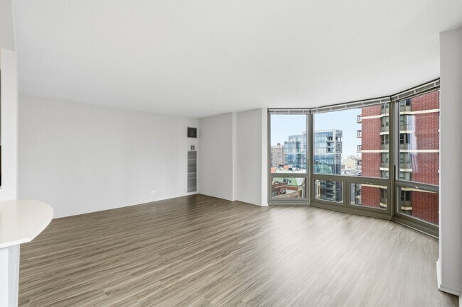Photo - 55 W Elm St