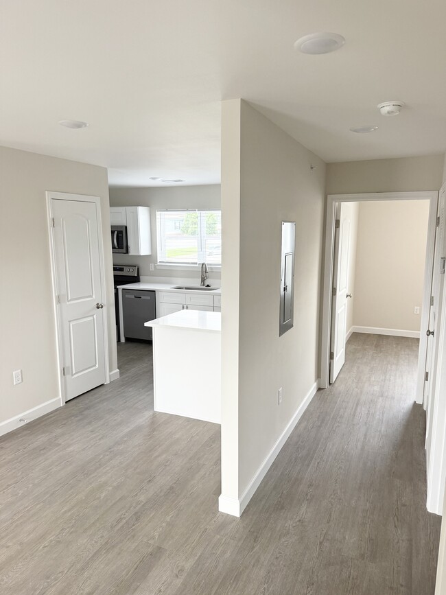 2 bed hallway