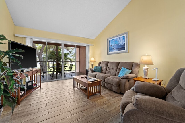 Photo - 458 Cerromar Rd Unit 485